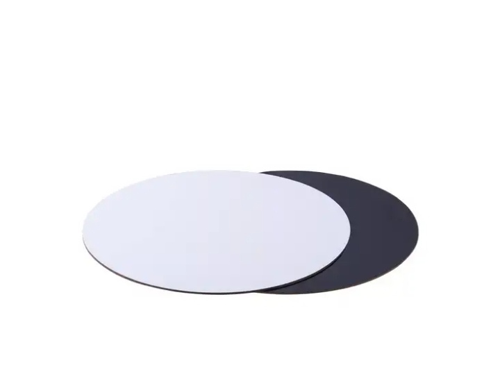 картинка Подложка для торта круглая (черная,белая) 32/2,5 мм. от магазина Компания+