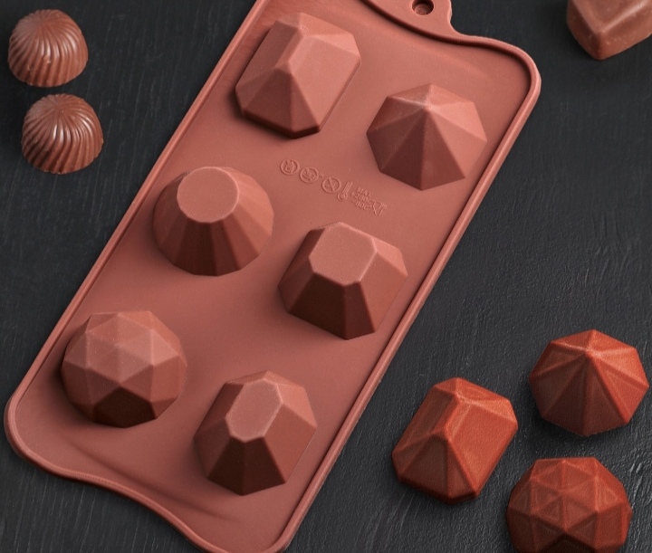 картинка Форма для шоколада "Драгоценные камни" / 22,5*10,5 см от магазина Компания+