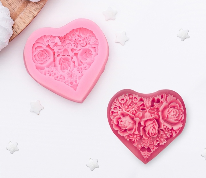 картинка Молд силиконовый " Цветочное сердце" 5,5*5 см от магазина Компания+