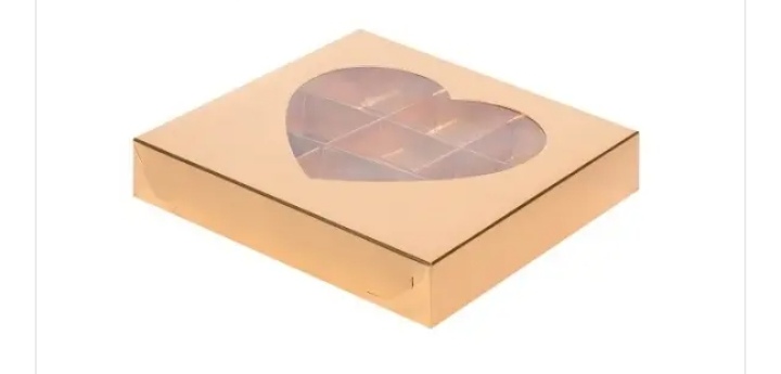 картинка Коробка для конфет с окошком сердце 155*155*30 мм (9) золото от магазина Компания+