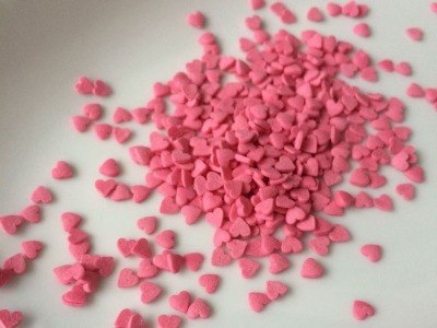 картинка Посыпка сердечки розовые от магазина Компания+