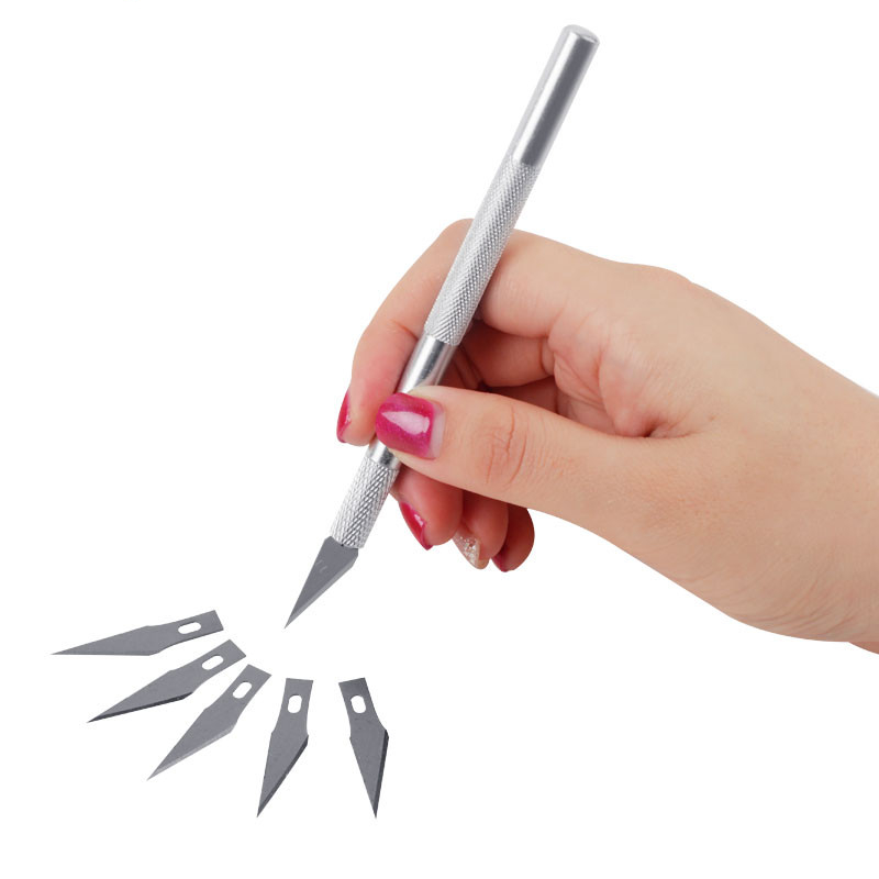 картинка Нож со сменными лезвиями от магазина Компания+