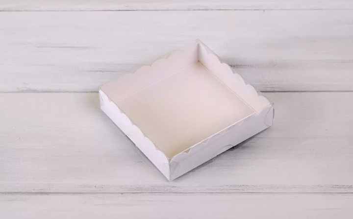 картинка Коробка для печенья и пряников 200*200*35 / белая от магазина Компания+