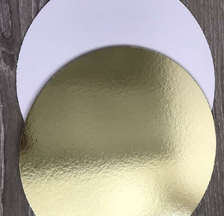 картинка Подложка для торта круглая ( золото,белая ) 30 / 3,2 мм. от магазина Компания+
