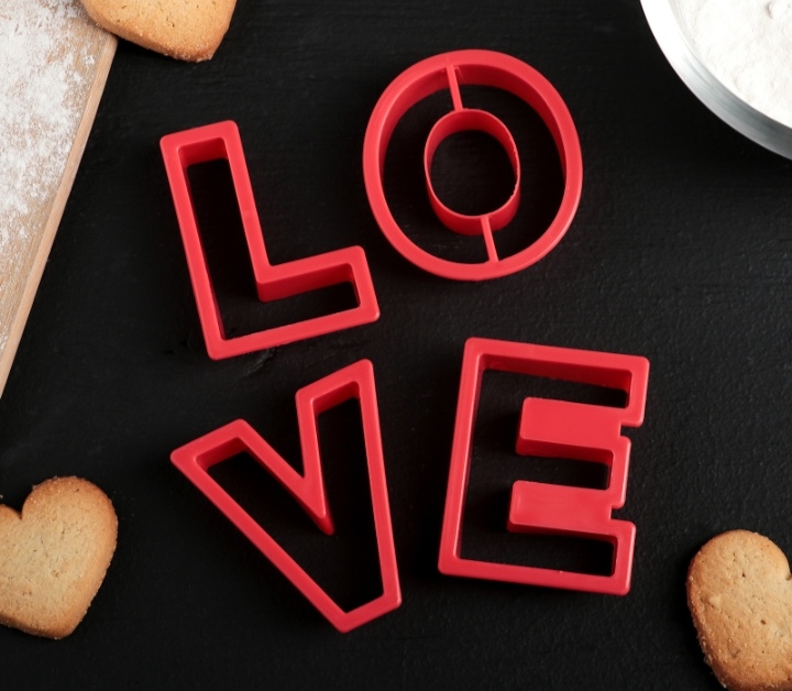 картинка Набор форм для вырезания печенья "Любовь" 12,5*10,5*2,5 см от магазина Компания+